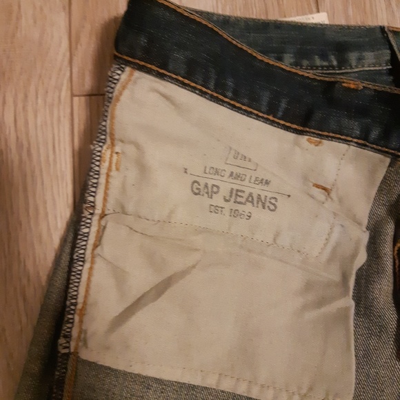 Jeans - Picture 2 of 4